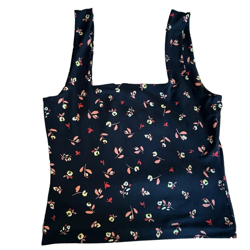 Leith women's size medium sleeveless black floral top
